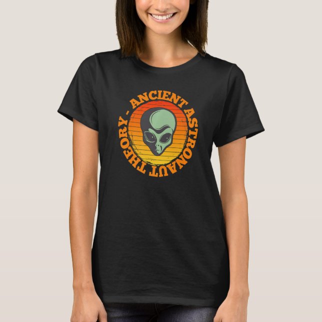Ancient Astronaut Teory Funny Alien Head Science T Shirt (Framsida)