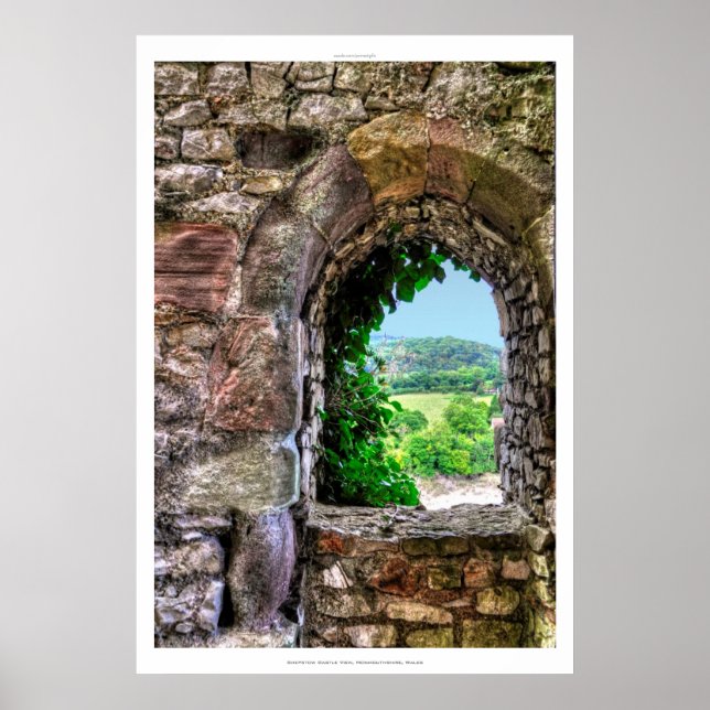 Ancient Chepstow Castle, Monmouthshire, Wales Poster (Framsidan)
