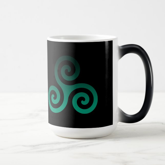 Ancient Grönt Triskele Black Magisk Mugg (Höger)
