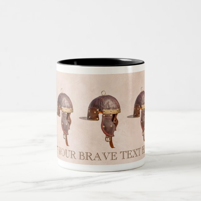 Ancient Roman helmet Två-Tonad Mugg (Center)