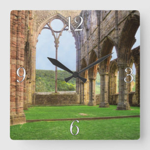 Ancient TAT Abbey, Cistercian Monastery, Wales Fyrkantig Klocka