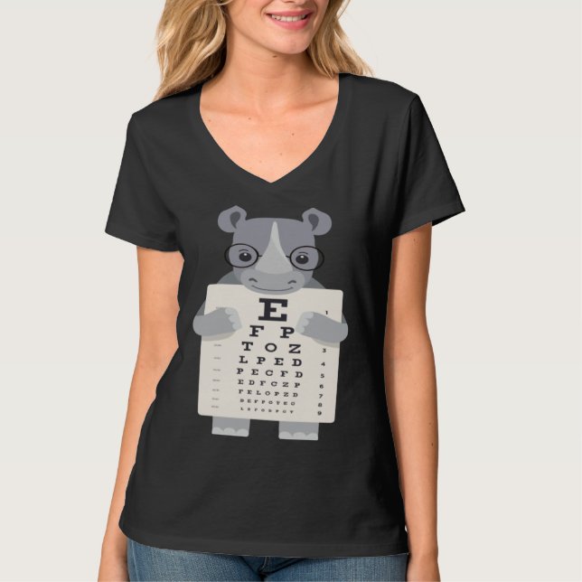 and Cute Rhino with Glasses holding an Eye Chart T Shirt (Framsida)