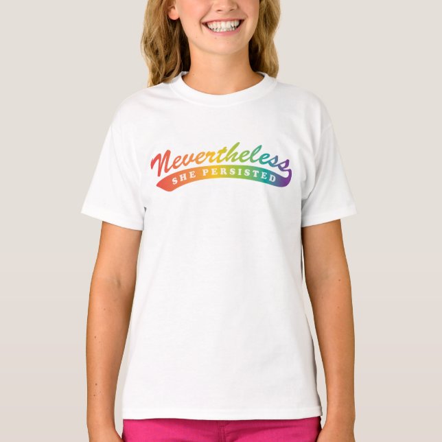 Ändå framhärdade hon. Raglanutslagsplats T-shirt (Framsida)