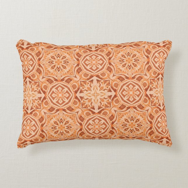 Andalusian Star Pattern in Peach and Terracotta Prydnadskudde (Framsidan)
