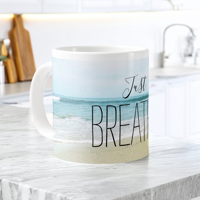 Andas bara vid stranden jumbo mugg (Just Breathe at the Beach Giant Coffee Mug)