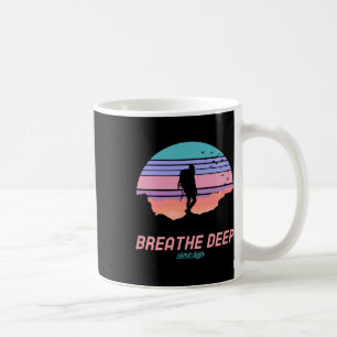 Andas djupt Klättra högt - Vandring  Kaffemugg