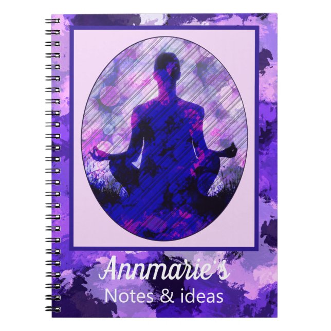 Andlig Lila Sitta Yoga Pose Anteckningsbok (Framsidan)