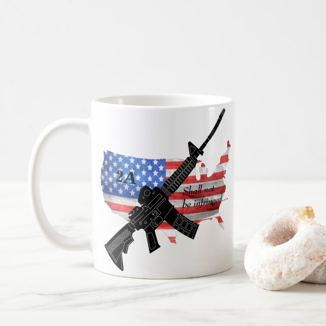 Andra ändringen ska inte åsidosättas AR15-Flagga Kaffemugg (Med munk)