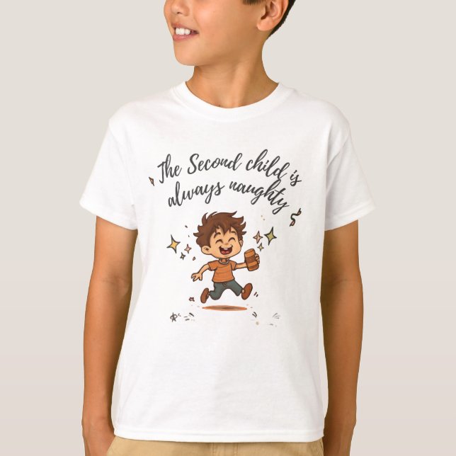 Andra barnet är alltid busigt t shirt (Framsida)
