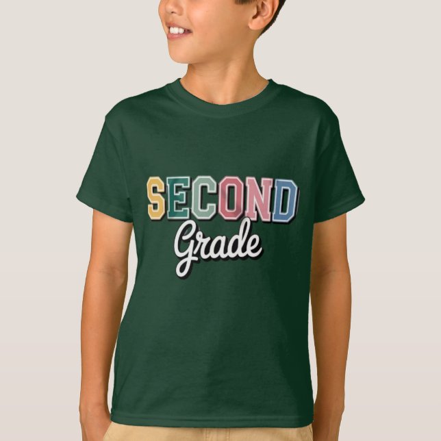 Andra klass – Färgrik design för skolstarten T Shirt (Framsida)