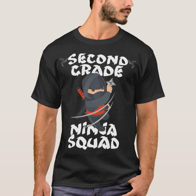 andra klass ninja-pannan t shirt (Framsida)