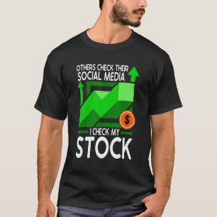 Andra kollar sina Social-media jag checkar min Lag T Shirt