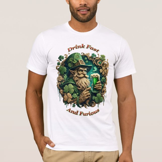 Ändrad kväll av Ale A-Leprechaunsar T Shirt (Framsida)