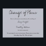 "Ändring av planer" Uppskjutet Bröllop-blåkort Inbjudningar<br><div class="desc">Här är ett enkelt kort för att meddela dina gäster om det blir nödvändigt att ändra ditt bröllop-datum. Använda mallen fält att lägga till dina personuppgifter och göra den här unika, moderna designen till din egen. Alla färg och typsnitt kan ändras efter behov. Var god kontakta alla speciella förfrågningar eller...</div>