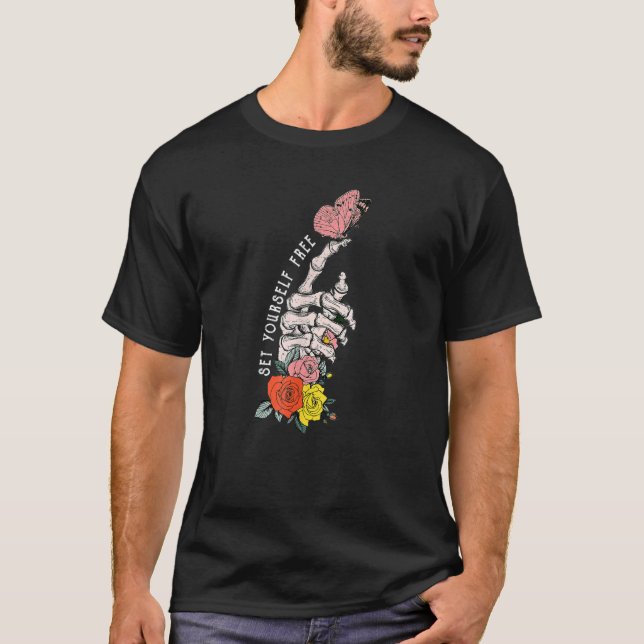 Ange din egen fria Blommigt Skeleton Hand Butterfl T Shirt (Framsida)