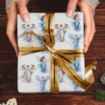 Angel Angelic jul Winter Helgdag Presentpapper<br><div class="desc">Den här designen kan vara personlig om du väljer Redigera design. Du kan också överföra till andra objekt. Kontakta mig på colorflowcreations@gmail.com eller använda alternativet chatta överst på sidan om du vill ha den här designen på en annan produkt eller behöver hjälp med den här designen. Se mer av mina...</div>