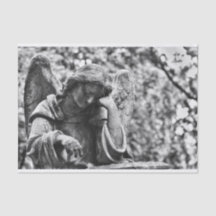 Ángel cementerio blanco y negro