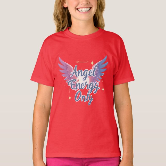Angel Energy Only – Kawaii Aesthetic Tee (Framsida)