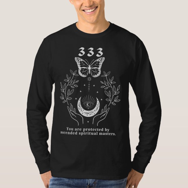 Angel Number 333 You Are Protected by Spiritual Ma T Shirt (Framsida)