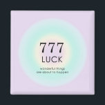 Angel Numbers Numerology 777 Tur Magnet<br><div class="desc">Uppmjukande utformning av andlig,  med nummer 777,  ett turnummer som symboliserar bra förmögenhet och tur. Angel nummer 7777 övertoningskort med innebörd och nummerförklaring. Angelnummer ger.</div>