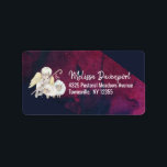 Angel Shepherd med Lambs Pastoral Adressetikett<br><div class="desc">Adressetiketter med en söt pastoral bild. Designad med en serenängel där gult vingar håller en shepherds-krok. Sitta bredvid 2 vita fluffa lamm. Vattentärfärgstänk runt bilden som blandas i en eggshell-vit bakgrund.</div>