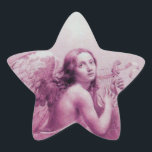 ANGEL SOM SPELAR LYRA ÖVER NEDLÄGGNINGARNA STJÄRNFORMAT KLISTERMÄRKE<br><div class="desc">Konstgjord och klassisk vattenfärgsmålning i vit antika rosa fuchsia färg,  omformad från 1800-talets italienska bra art</div>