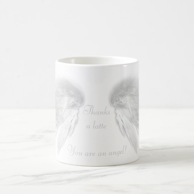 ANGEL VINGAR "Tack a latte" Coffee Pun Kaffemugg (Center)