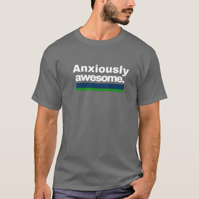 Ångestfullt fantastisk t shirt (Framsida)