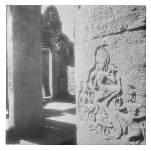 Angkor Kambodja, Apsara-skulptur The Bayon 2 Kakelplatta (Framsidan)