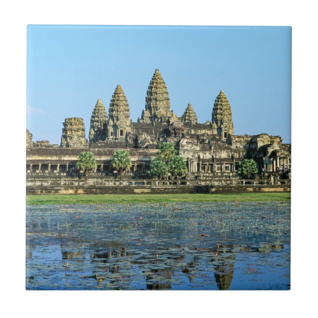 Angkor Wat och reflexion i sjö - Kambodja Kakelplatta (Framsidan)