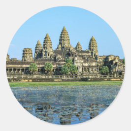 Angkor Wat och reflexion i sjö - Kambodja Runt Klistermärke
