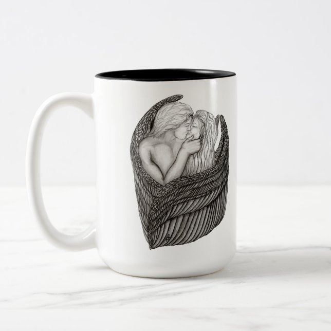 Änglar Kissing , svartvit design Två-Tonad Mugg (Vänster)