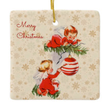 Änglar som dekorerar Julgran