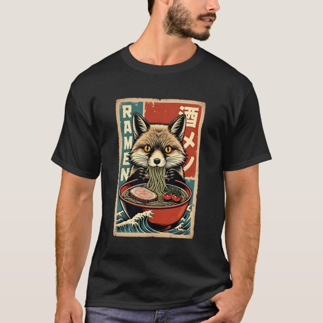 Anime Fox Eating Ramen Japanese Cute & Funny Kawai T Shirt (Framsida)