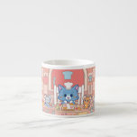 Anime Tom, Jerry och Tuffy Bakery Espressomugg<br><div class="desc">Den här charmerande animerade bilden transporterar tittarna till en pastellbakeri där de älskade färgaderna från "Tom och Jerry" är upptagna med att piska upp utsökta slitningar. Tom, som donerar en kockhatt, är lycklig kocken, som med glädje förbereder en kaka med färska frukter. Tuffy, tittar innehåll, sitter på en fruktplatta medan...</div>