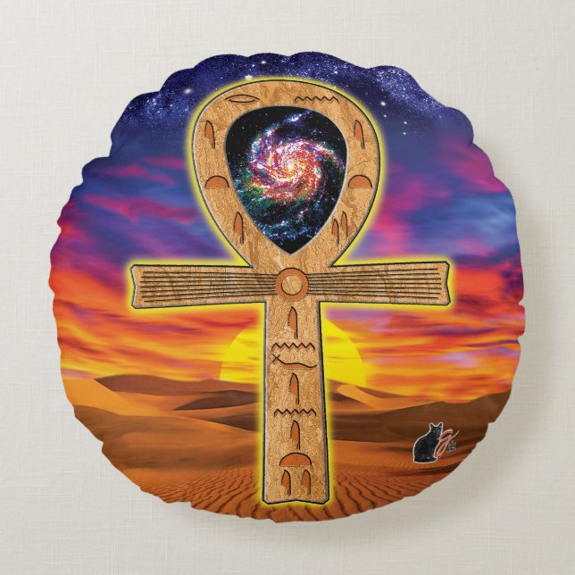 Ankh Round Pillow Rund Kudde (Framsidan)
