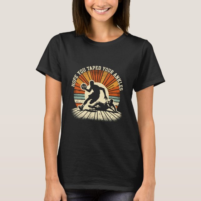 Ankle Breaker - Dynamisk Basketboll Showdown T Shirt (Framsida)