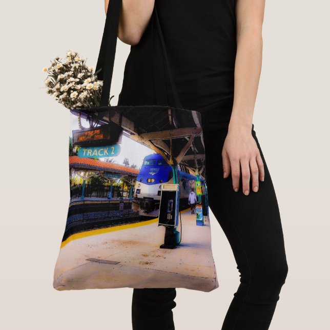 Ankomstspår 2 tygkasse (Närbild)