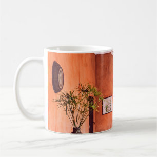 ANLÄGGNINGAR MED ANLÄGGNINGSOMRÅDE NÄRA MATTA  KAFFEMUGG