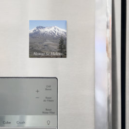 Anläggningen St Helens Volcano i snö täckt Magnet
