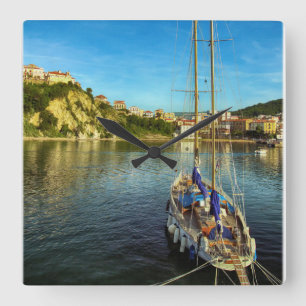 Annalkande kust   Agropoli för fartyg Fyrkantig Klocka