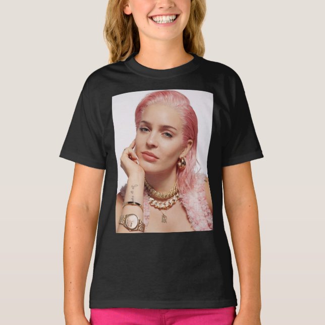 Anne Marie Classic T-Shirt (Framsida)