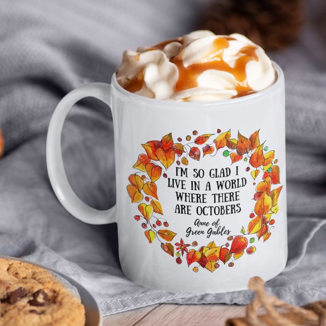 Anne of Grönt Gables Autumn Octobers Bookworm Fall Kaffemugg (This Anne of Green Gables mug makes great decor for a bookworm!)
