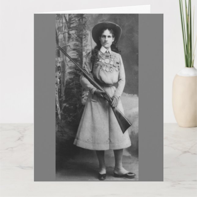 ANNIE OAKLEY GRATTIS PÅ FÖDELSEDAGEN OVERSIZED CAR KORT (Framsida)