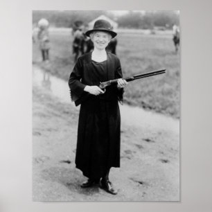 Annie Oakley Holding Rifle - 1922 Poster
