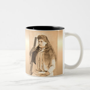 Annie Oakley Porträtt Två-Tonad Mugg