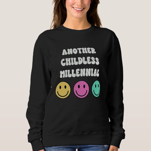 Another Childless Millennial Kid Free No Children T Shirt (Framsida)