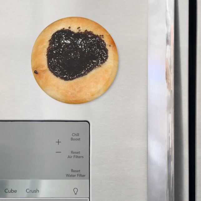Another Poppyseed Kolache magnet (In Situ (Fridge))