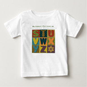 Anpassa bakgrunden till Alphabet Mönster Patchwork T Shirt
