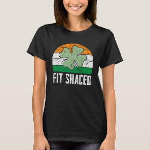 Anpassa den irländska drickande Drunk St Patrick's T Shirt